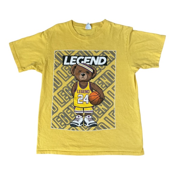 Men’s Medium Legend 24 Basketball Bear Graphic Tee  Kobe Bryant [156] - Picture 1 of 4